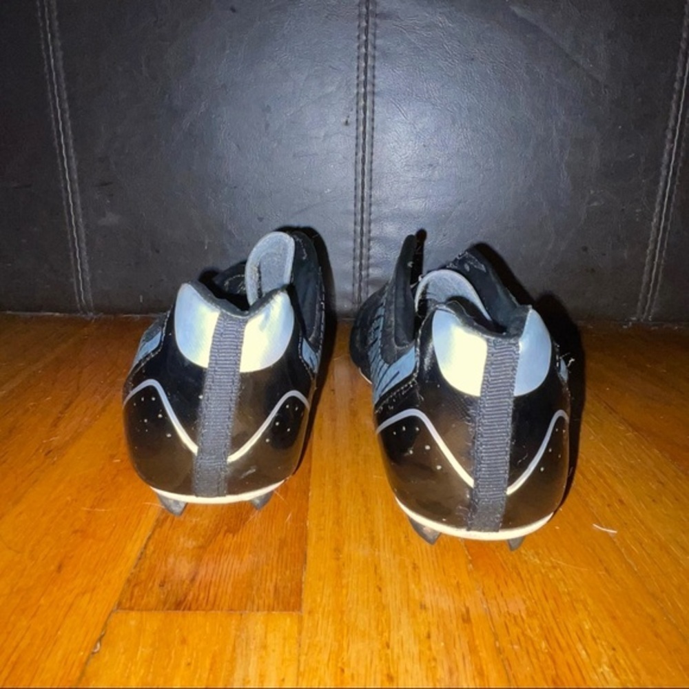 Athletic works soccer cleats - Picture 5 of 8